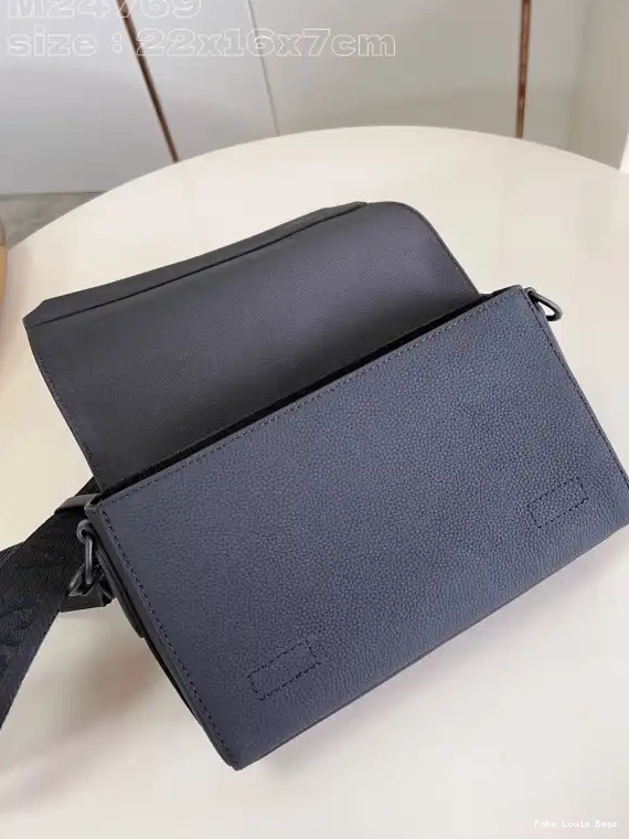 Fake Louis Bags Takeoff LOUIS Messenger PM-22*16.5*7CM VUITTON 0705